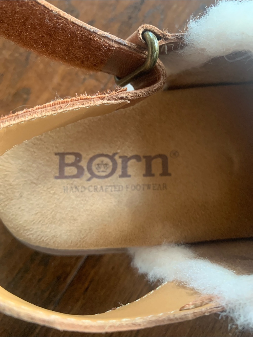 NWOT BORN KAT SHEARLING SLING BACK CLOGS. - Picture 6 of 7
